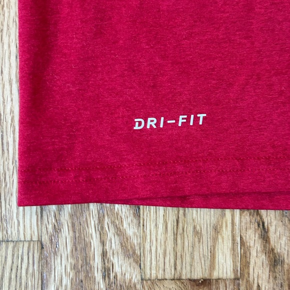 Nike Dri Fit New York Giants Men’s Tee - Picture 4 of 6